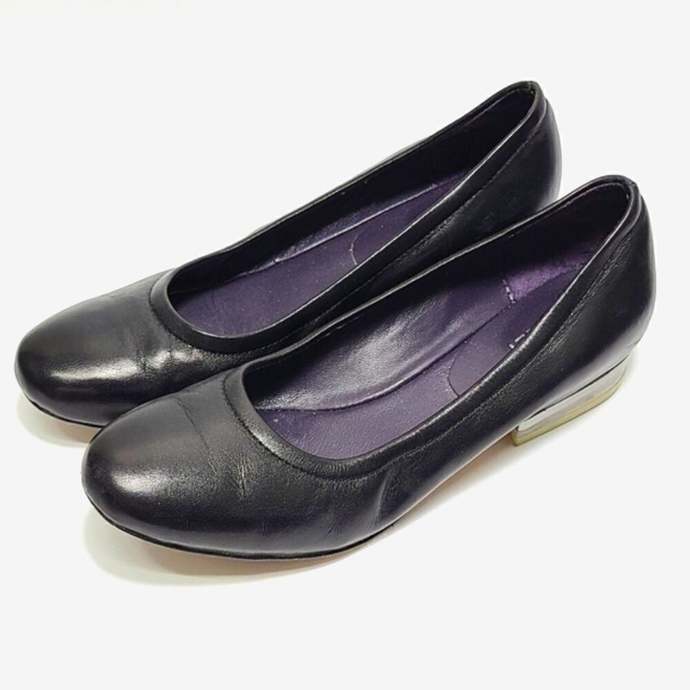 ‎Vaneli Women's Black Leather Flats Size 6.5